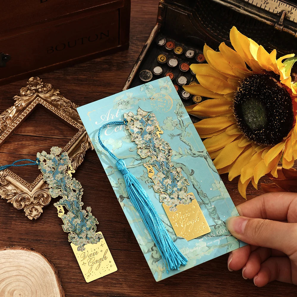 Vintage Artistic Metal Bookmark, Hollow Painting Design With Long Tassel For Office Book Lovers Reading Gift Stationery
