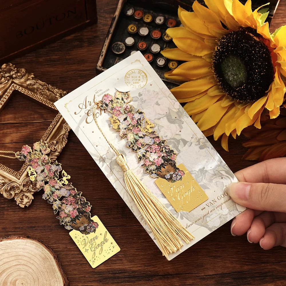 Vintage Artistic Metal Bookmark, Hollow Painting Design With Long Tassel For Office Book Lovers Reading Gift Stationery